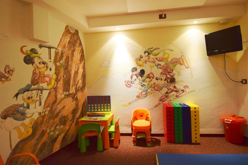 Children's play area - indoor