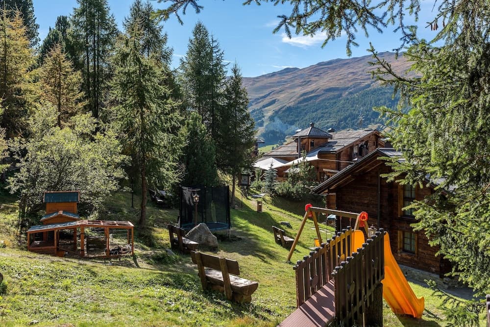 Children's play area - outdoor