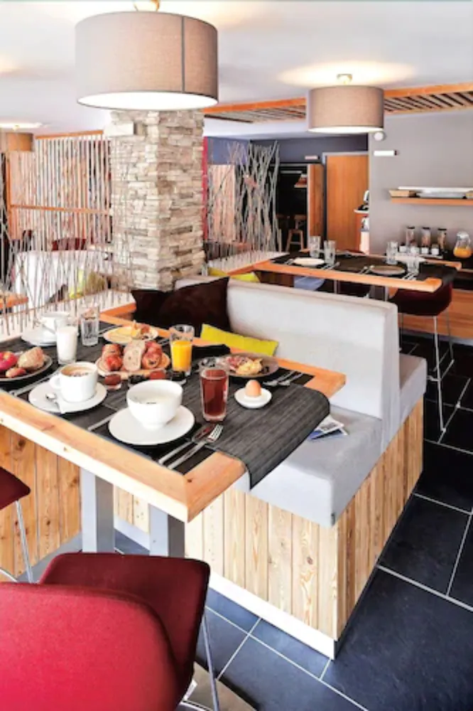 Breakfast area