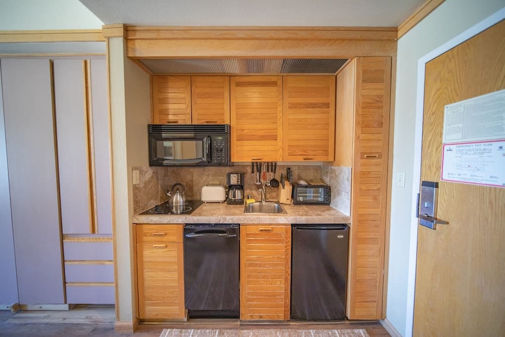 Private kitchenette