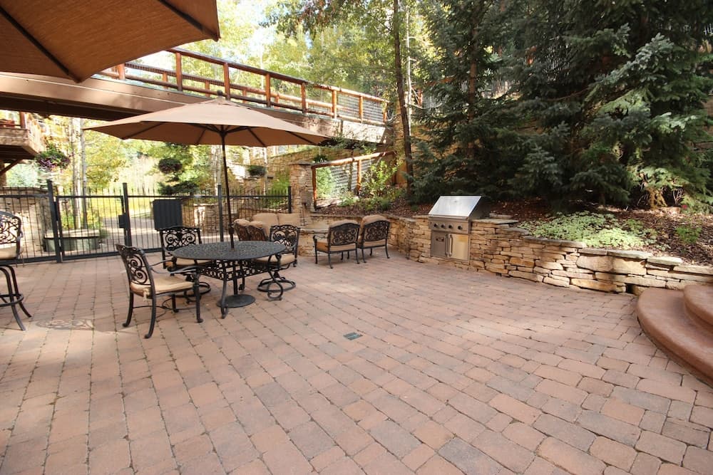 BBQ/picnic area