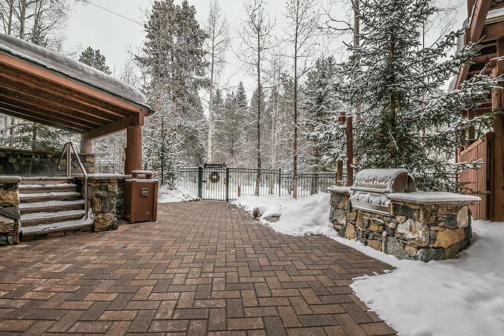 BBQ/picnic area
