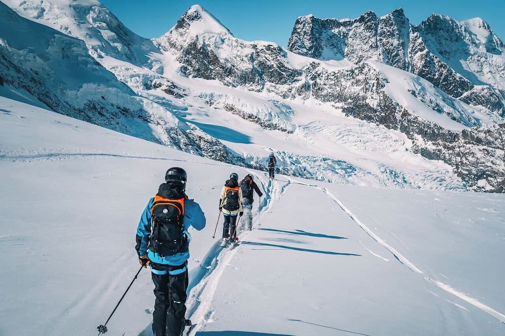 Snow and ski sports