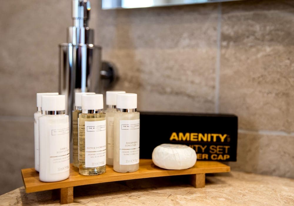 Bathroom amenities