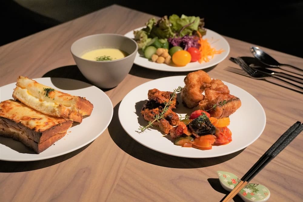 Breakfast buffet