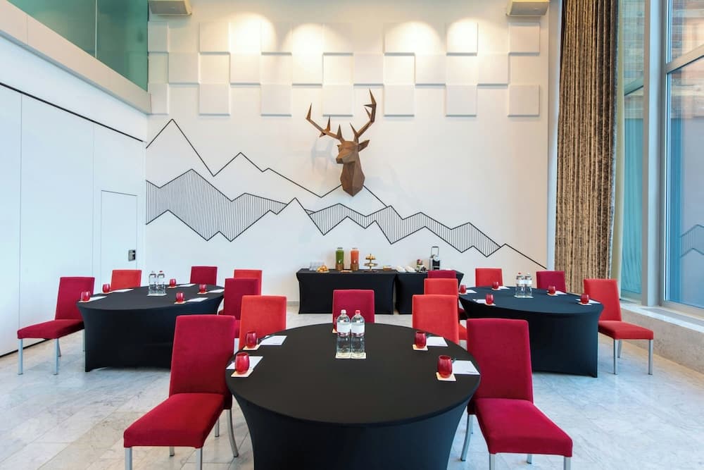 Meeting facility