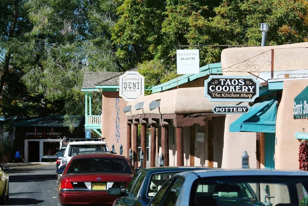 Shopping mall