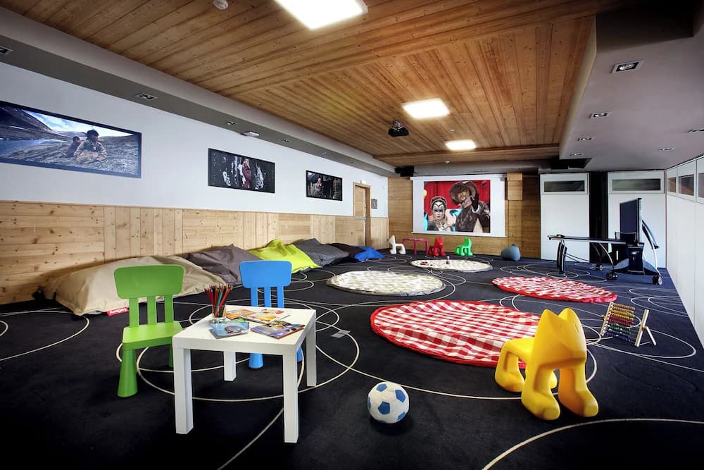 Game room