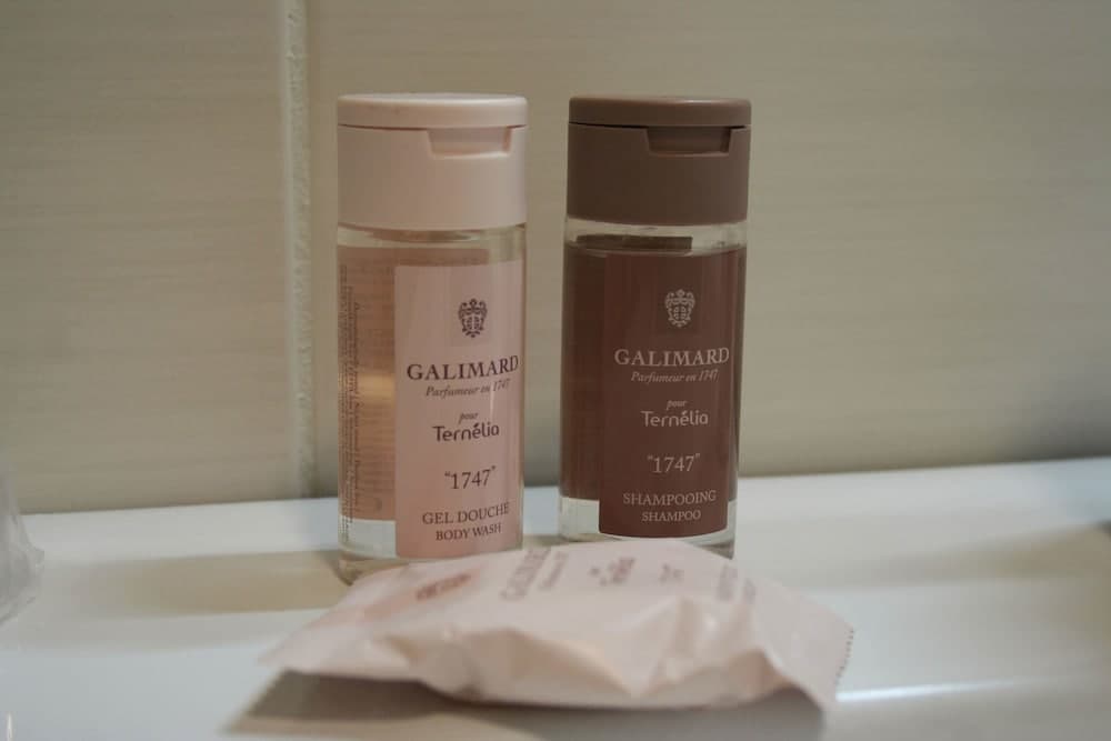 Bathroom amenities