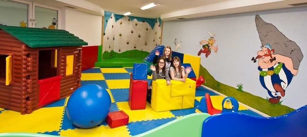 Children's play area - indoor