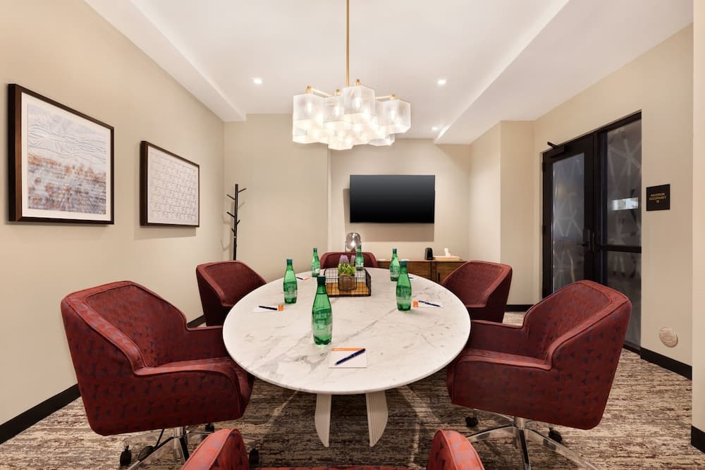 Meeting facility