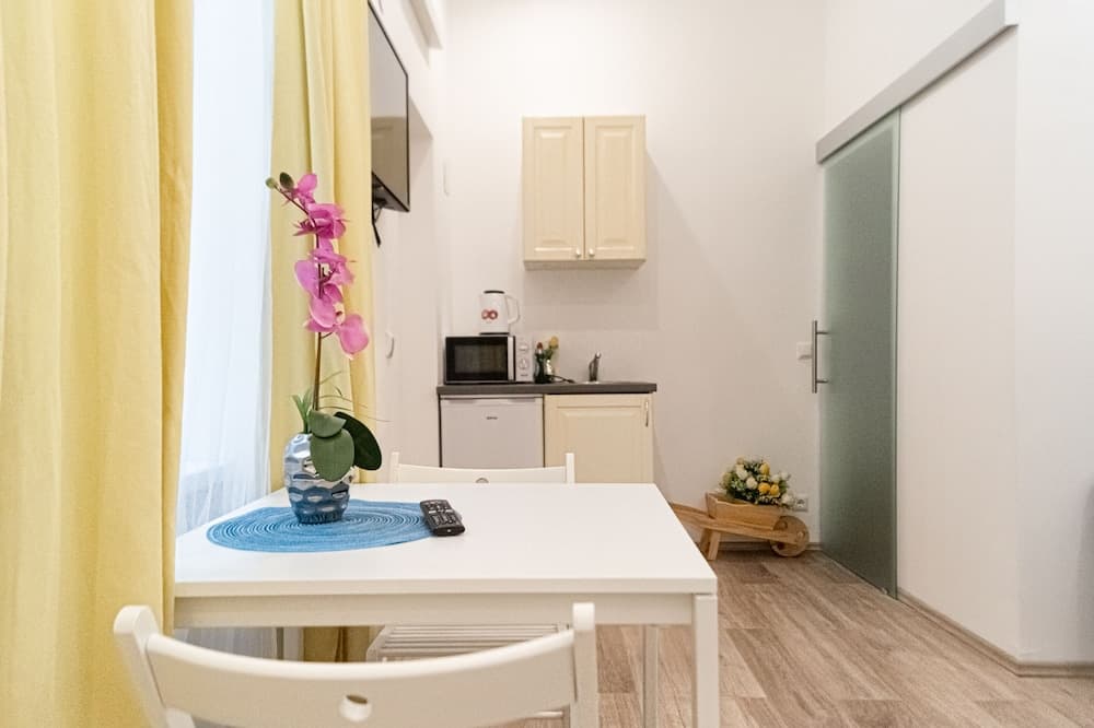 In-room dining