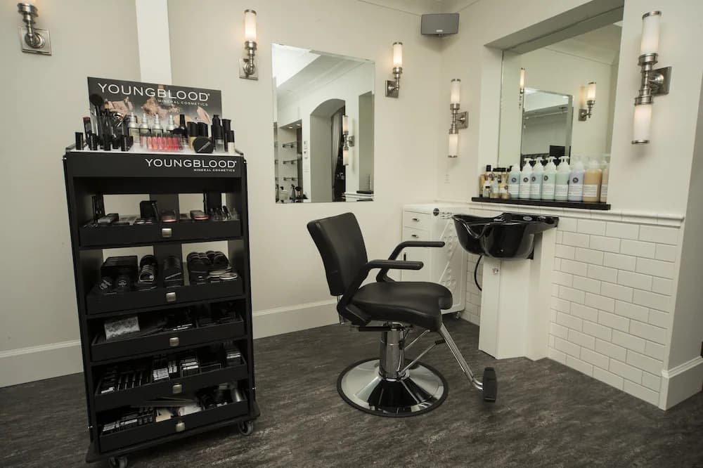 Hair salon