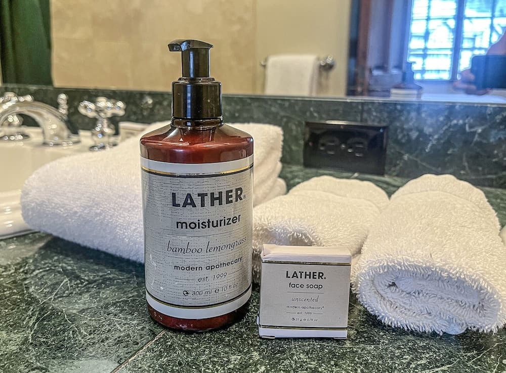 Bathroom amenities
