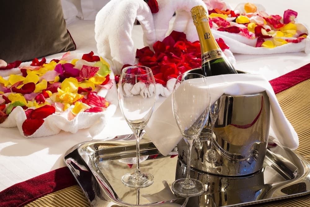 Champagne service