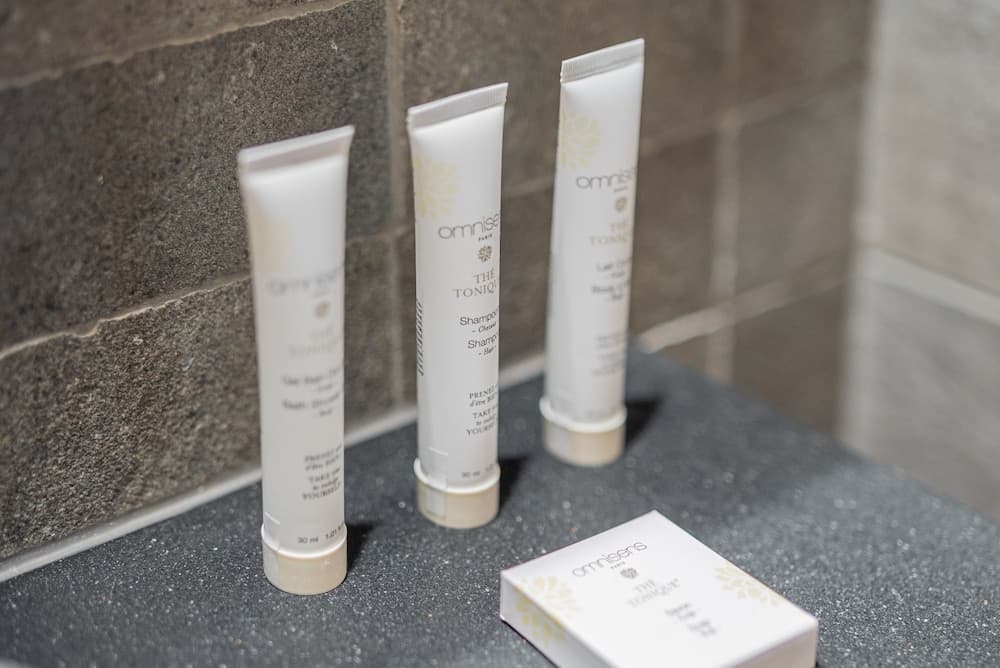 Bathroom amenities