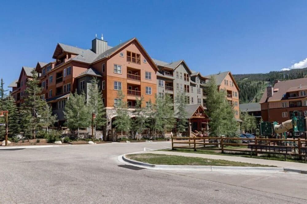 Primary image
