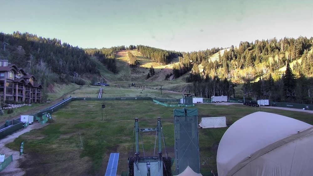 Deer Valley - Snow Park Lodge Cam