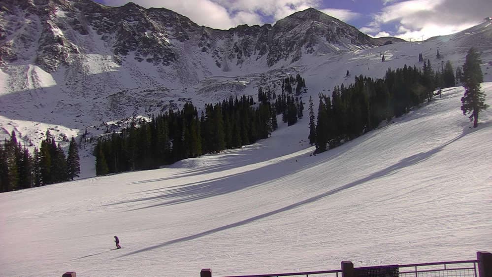 Arapahoe Basin Ski Area - Black Mountain Lodge at Mid-Mountain
