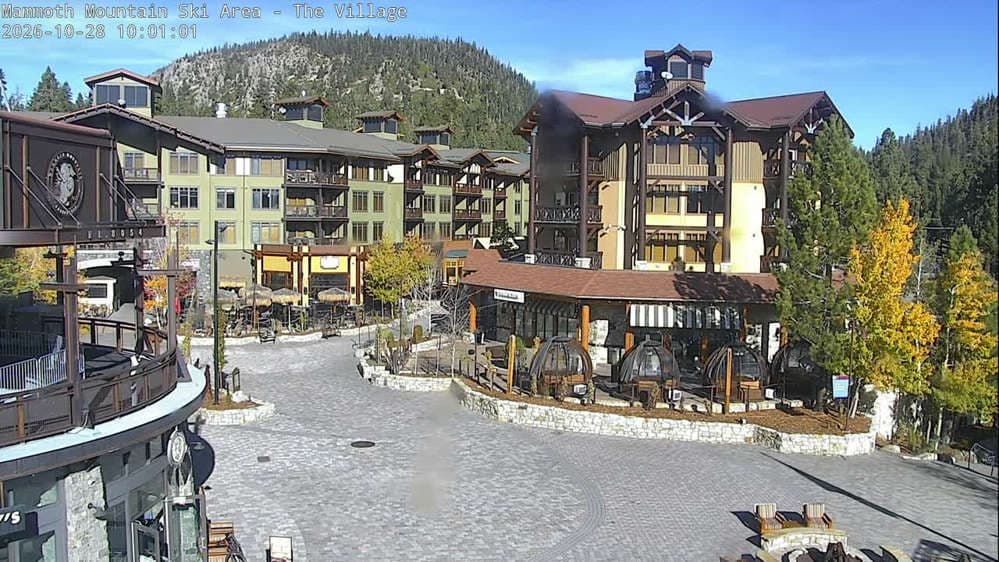 Mammoth Mountain - Village Cam Village