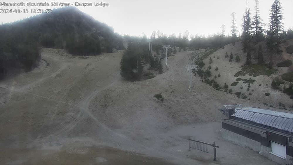 Mammoth Mountain - Canyon Lodge Lincoln Mountain Webcam