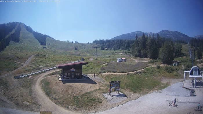 Red Resort Base Cam
