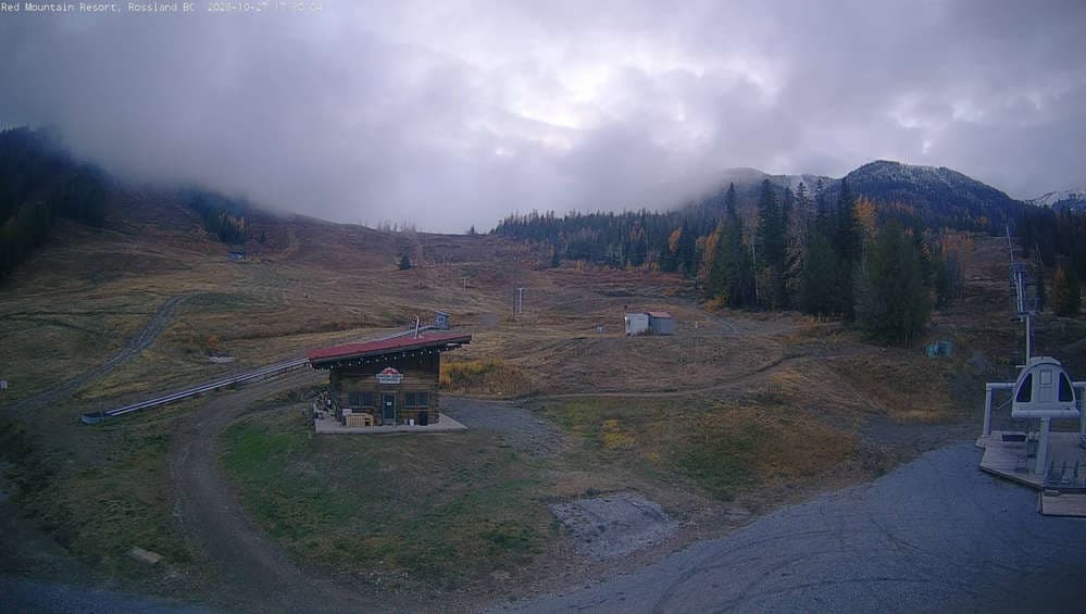 Red Resort - Base Lodge Cam