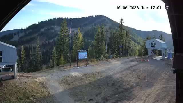 Silver Mountain Resort Mountain House Webcam | 5,700 ft.