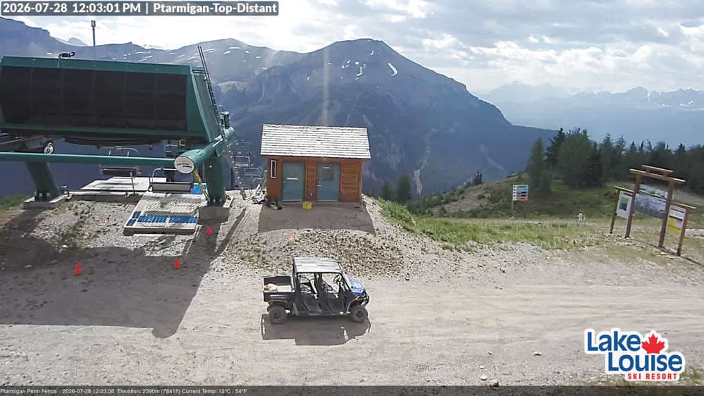 Lake Louise Mountain Fairmont Chateau Cam