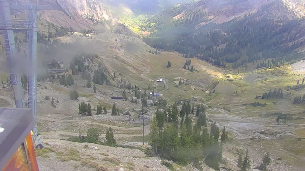 Mineral basin