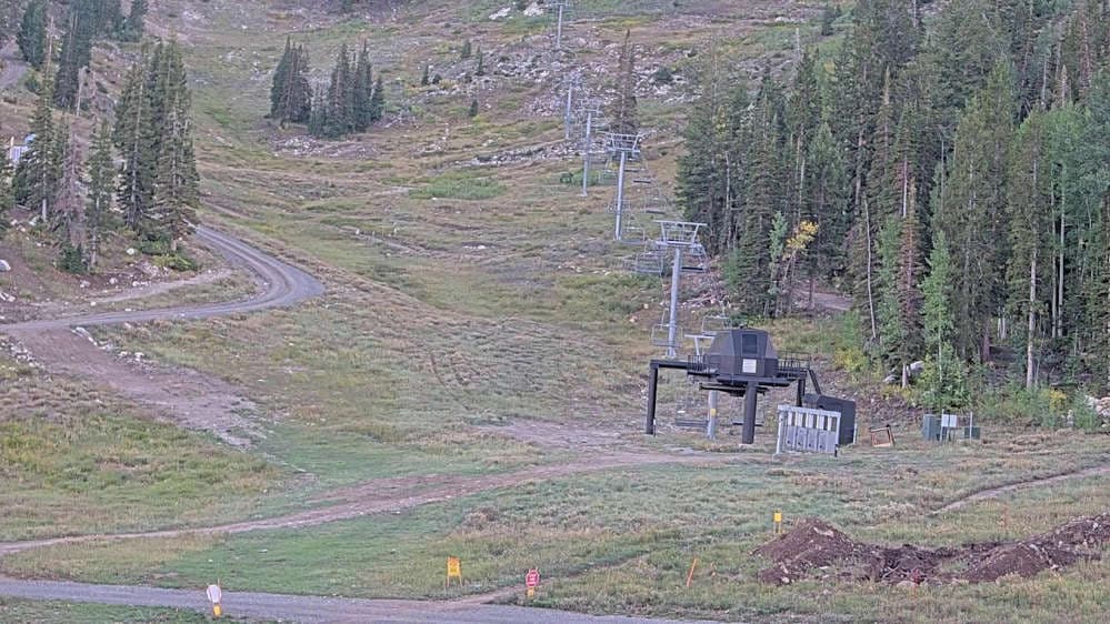 Solitude: Powderhorn II Lift Line