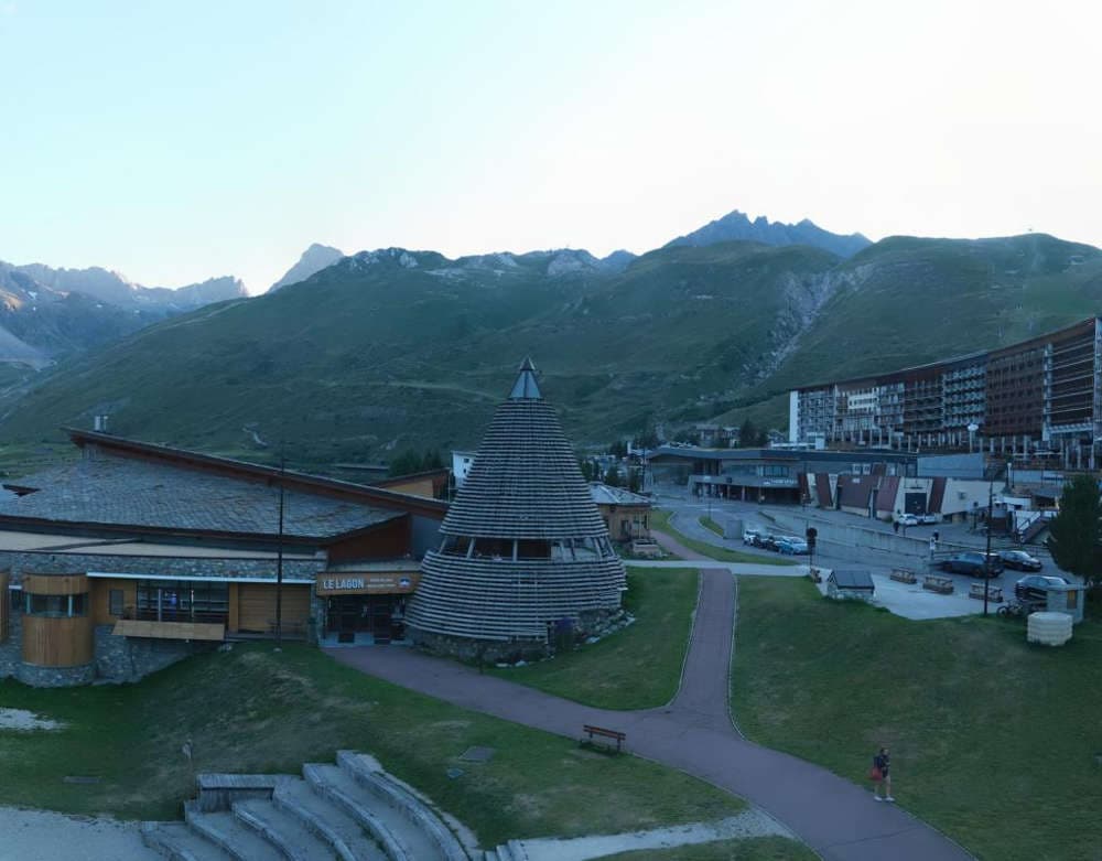 Tignes - Place du Lac 