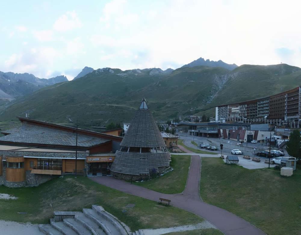 Tignes - Place du Lac 