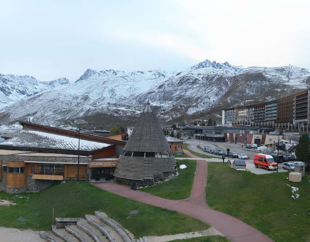 Tignes - Place du Lac 