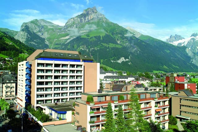 Lobby of H+ Hotel & SPA Engelberg