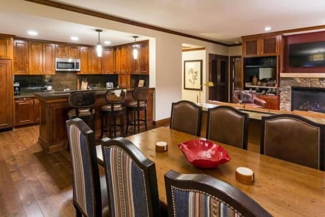 Lobby of Aspen Highlands 2 Bedroom Residence at the Ritz-Carlton