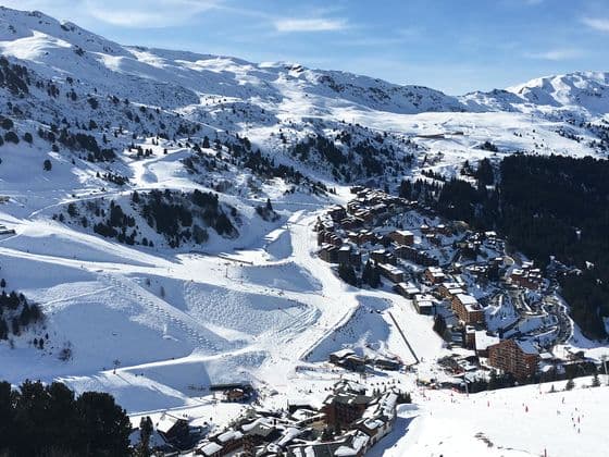 10 Slopes You Need to Ski This Season
