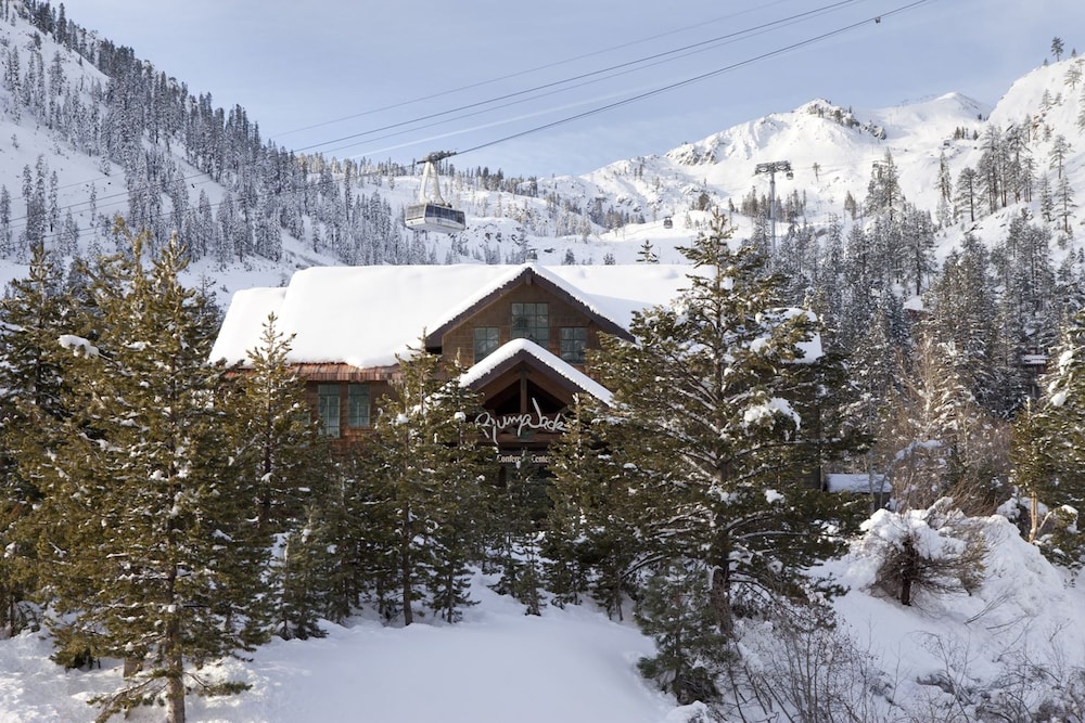 Palisades Tahoe (Squaw Valley) ski packages PlumpJack Inn