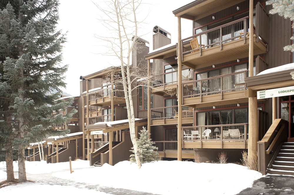 Keystone ski packages Evergreen Condominiums by Keystone Resort