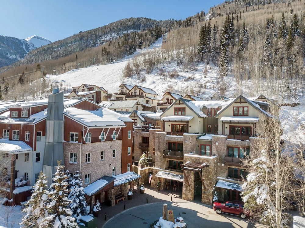 Telluride ski packages The Auberge Residences at Element 52