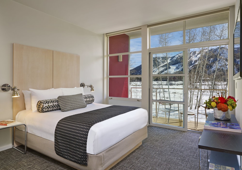 Aspen Snowmass ski packages Aspen Meadows Resort