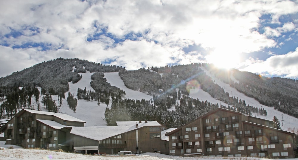 Jackson Hole ski packages Snow King Resort Hotel & Luxury Residences
