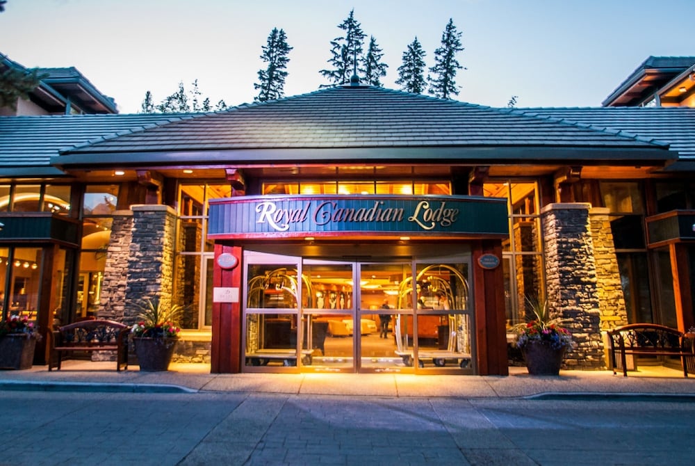 Mount Norquay ski packages Royal Canadian Lodge