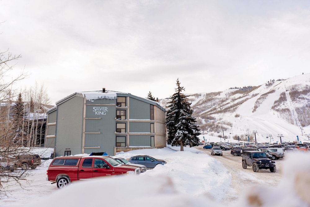 Park City ski packages Silver King by All Seasons Resort Lodging