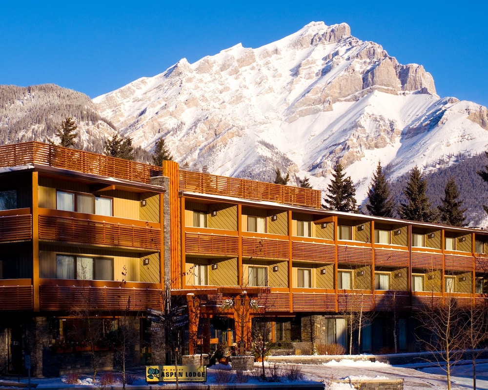 Mount Norquay ski packages Banff Aspen Lodge