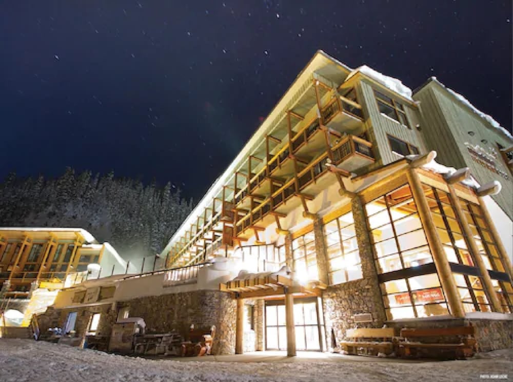 Banff ski packages Sunshine Mountain Lodge