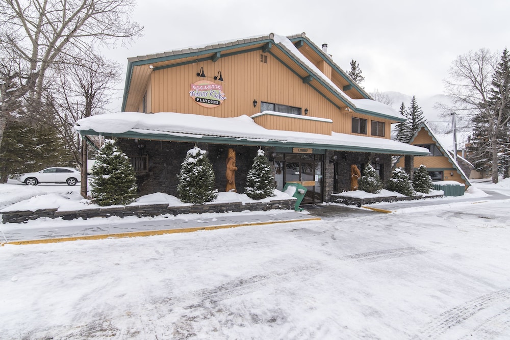 Sunshine Village ski packages Douglas Fir Resort and Chalets