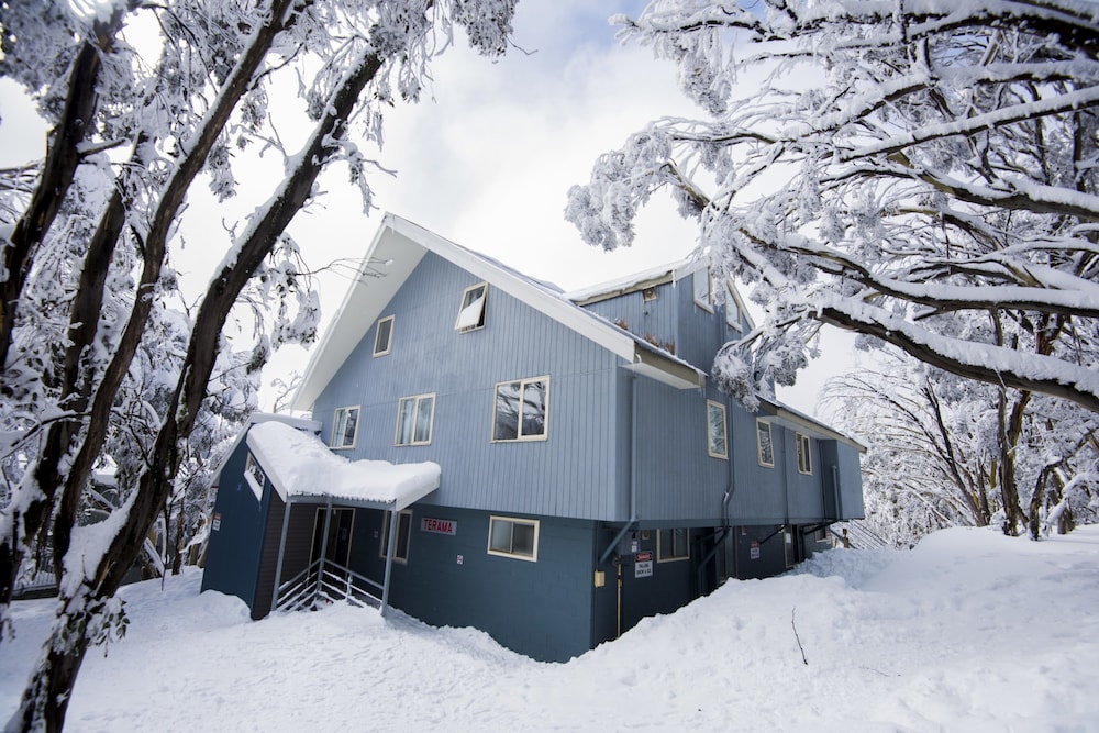 Mount Buller ski packages Terama Ski Lodge
