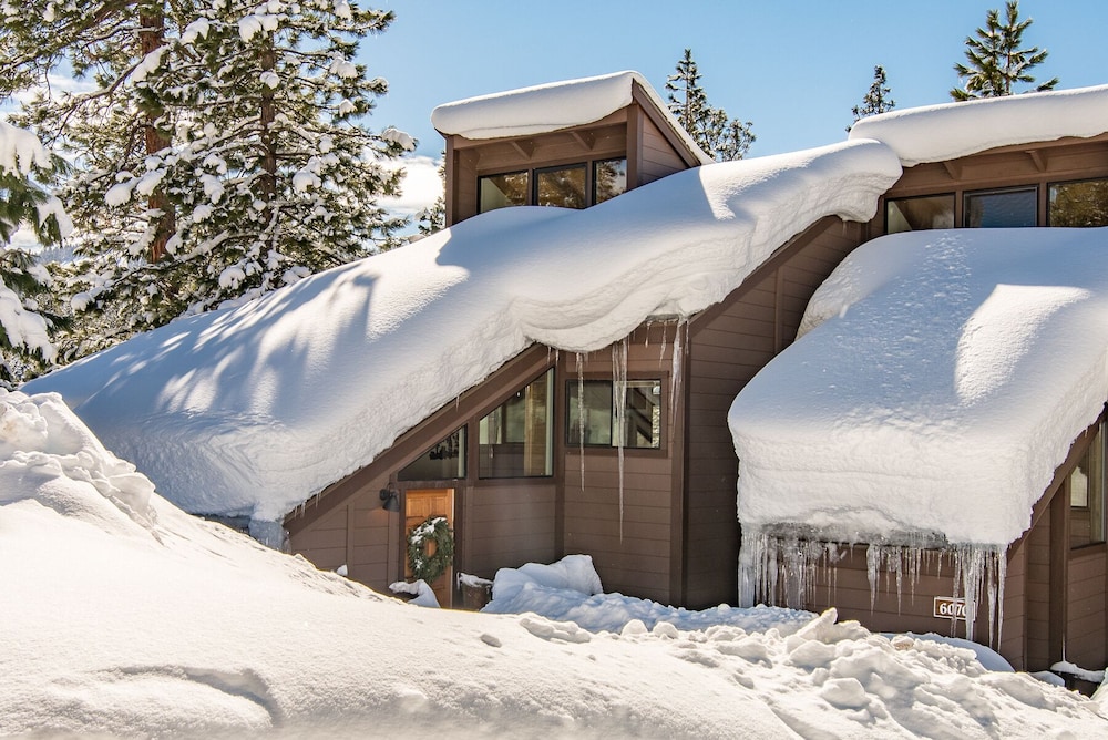 Northstar California ski packages Mountain Views at Northstar Home by RedAwning