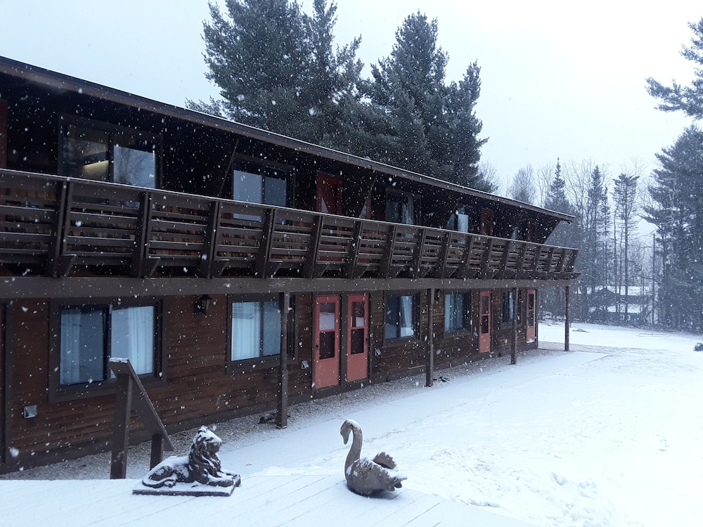 Killington Resort ski packages Summit Lodge